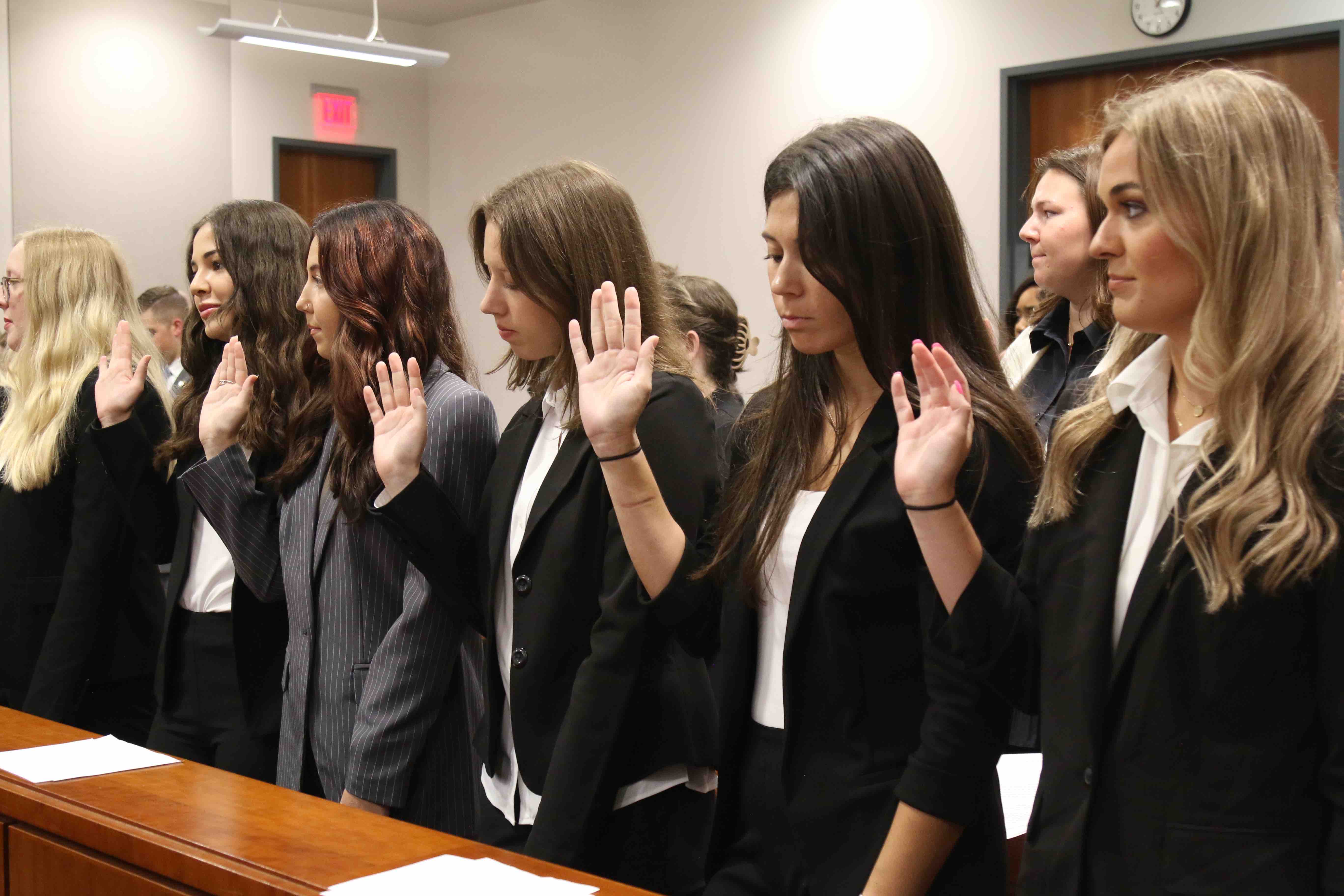students being sworn in to clinical practice