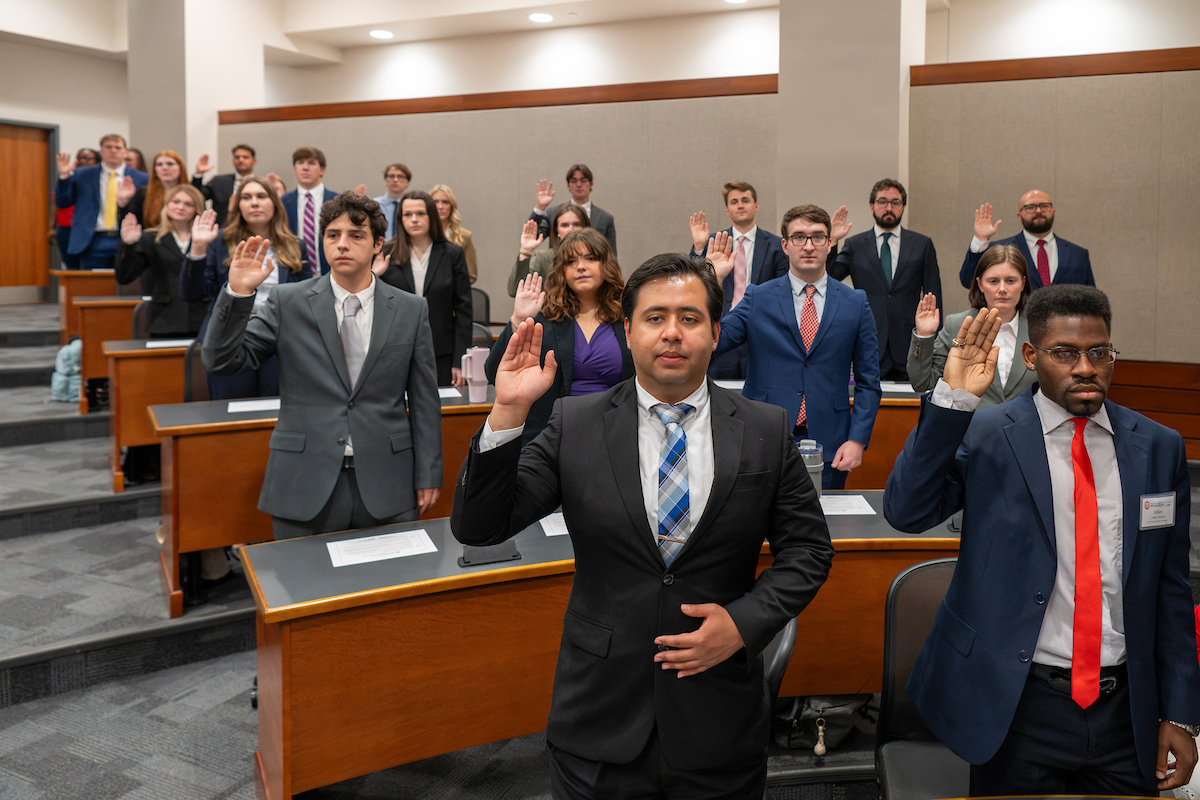 students being sworn in to clinical practice